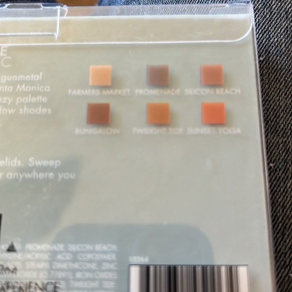 LORAC Santa Monica Face Palette- Limited Edition Brand New Great Christmas Gift - Picture 3 of 5